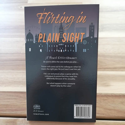 Flirting in Plain Sight - Paperback