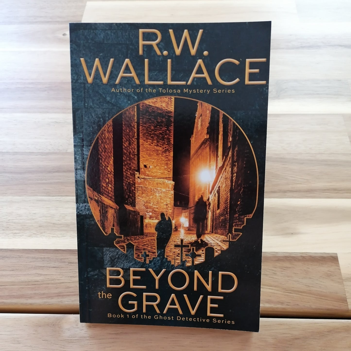 Beyond the Grave - Paperback